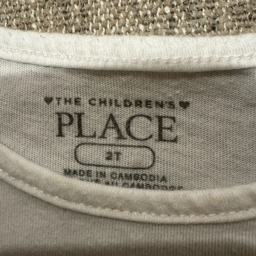 The Children's Place White T-Shirt - Picture 3 of 4